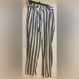 NWT Piazza Italia Woman’s Striped Tie-Front Pants Size Medium
